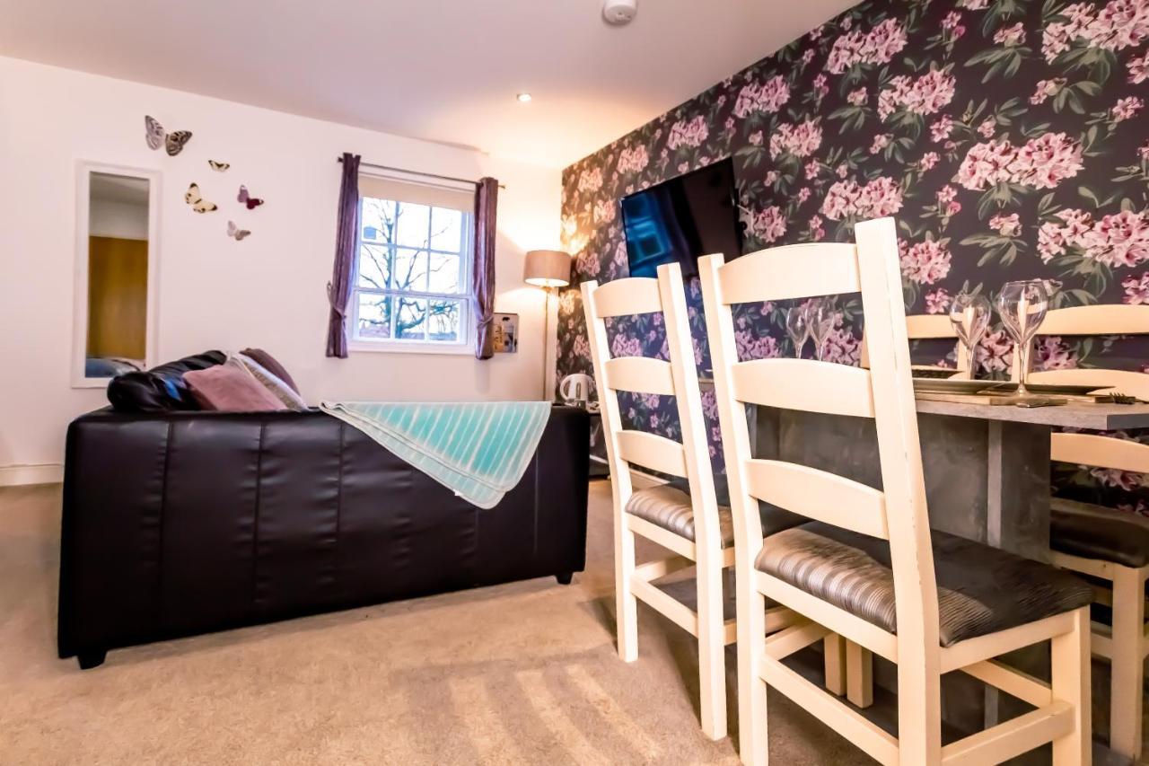 Domus House Studio Apartments In Chester City Centre With Free Parking By Rework Accommodation Экстерьер фото