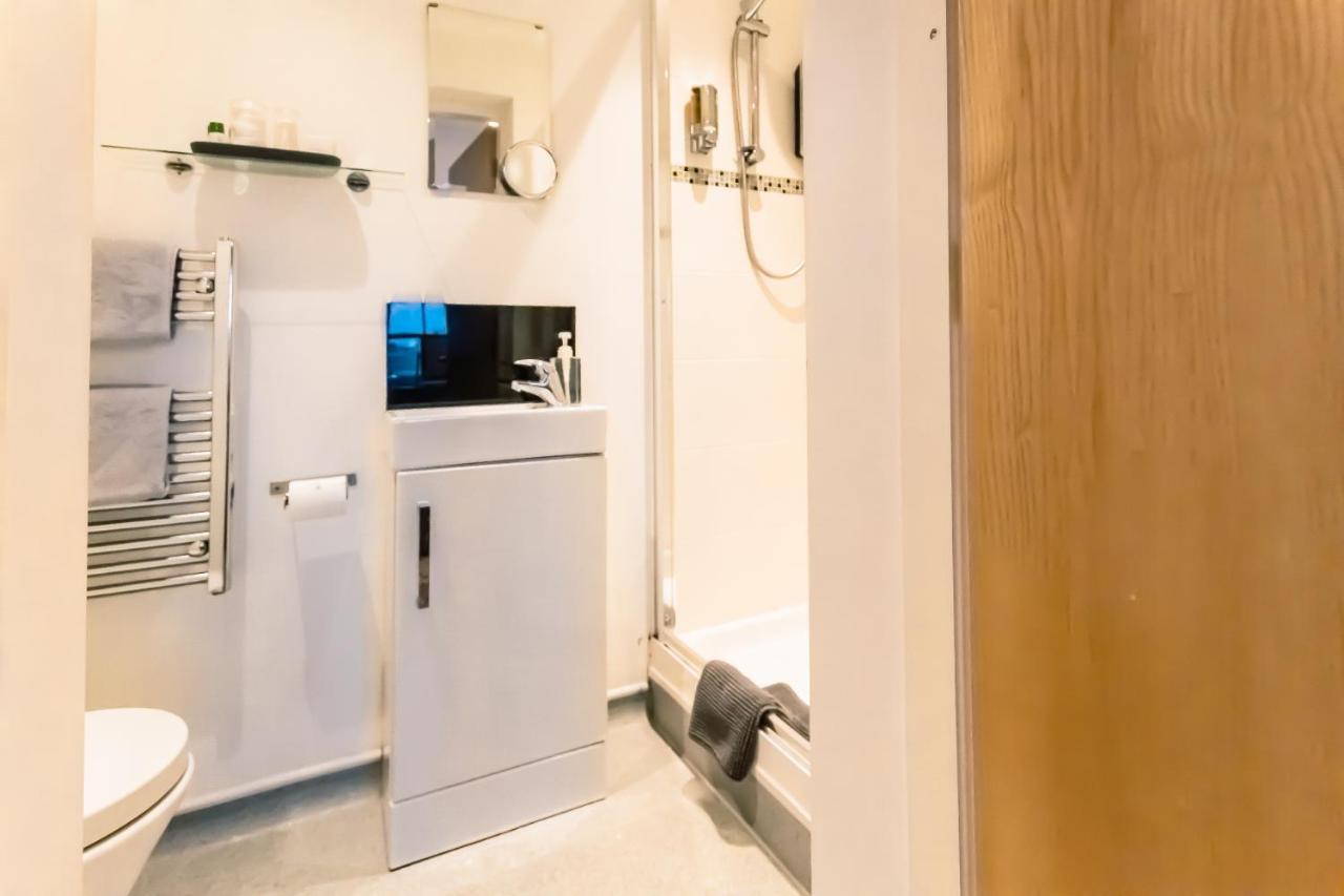 Domus House Studio Apartments In Chester City Centre With Free Parking By Rework Accommodation Экстерьер фото